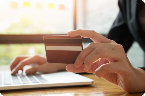 Pagamento con carte credito debito prepagate